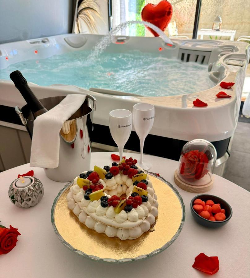Casa Amor & Spa, Appartement Suite Jacuzzi & Piscine Chauffee Montfort-sur-Argens Eksteriør billede
